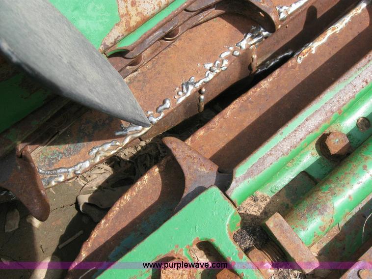 image for item 6879 John Deere 1243 corn head
