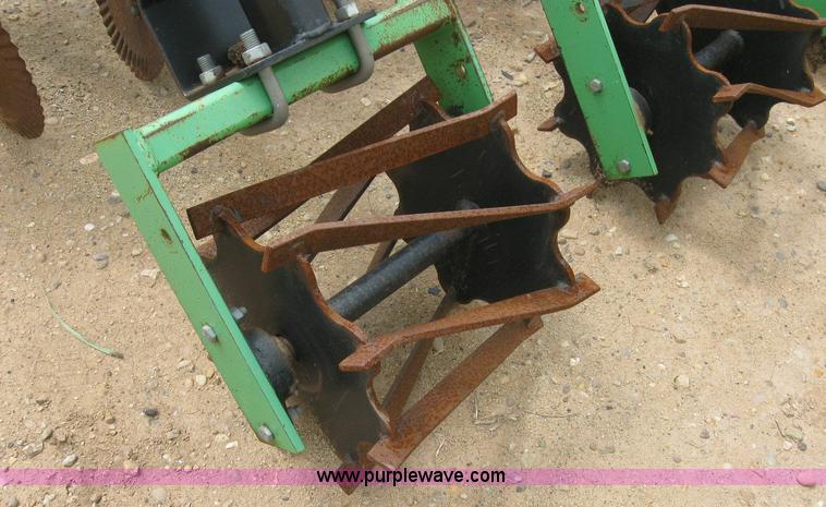 image for item 6881 Bigham Brothers S9570C strip till plow