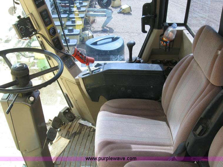 image for item 6883 1997 John Deere 6810 self-propelled forage harvester