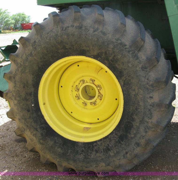 image for item 6883 1997 John Deere 6810 self-propelled forage harvester