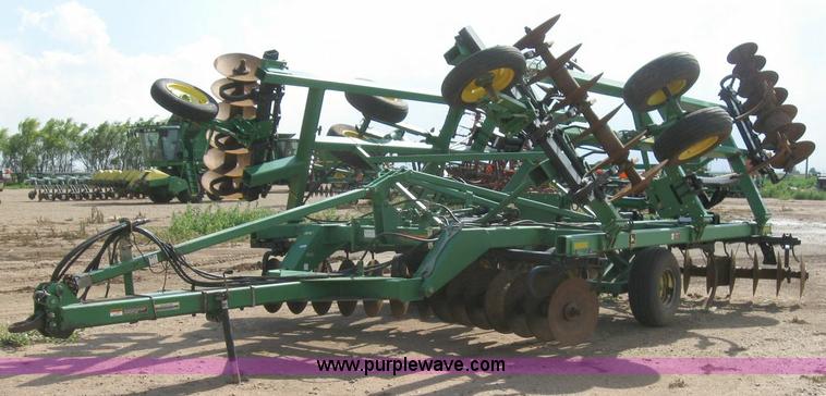 image for item 6885 John Deere 512 disk ripper