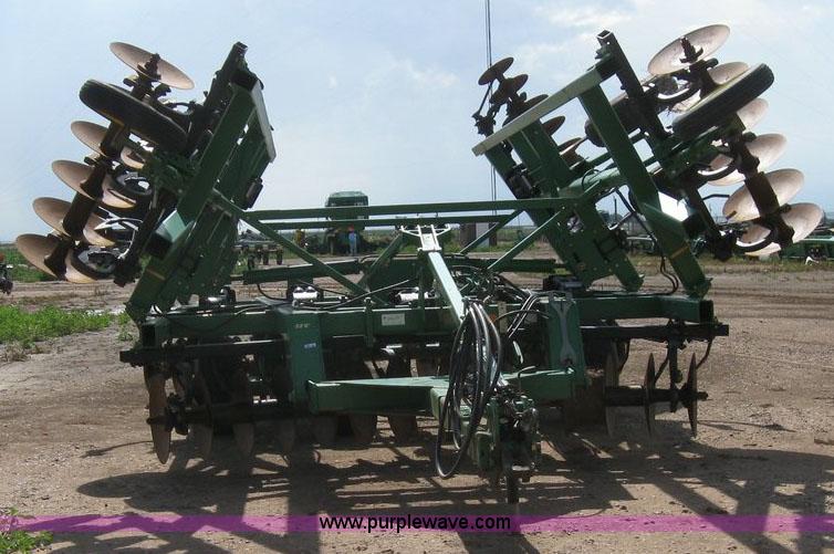image for item 6885 John Deere 512 disk ripper