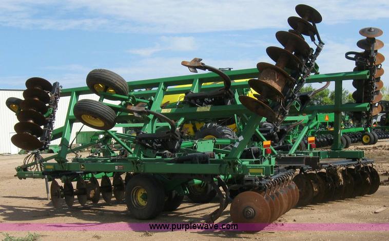image for item 6885 John Deere 512 disk ripper