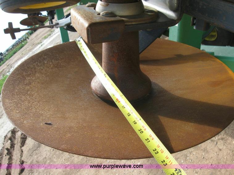image for item 6885 John Deere 512 disk ripper