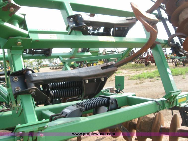 image for item 6885 John Deere 512 disk ripper