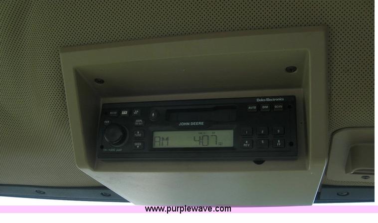 image for item 6889 1999 John Deere 4700 self propelled sprayer