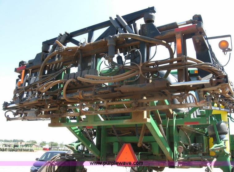 image for item 6889 1999 John Deere 4700 self propelled sprayer