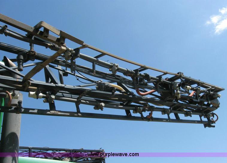 image for item 6889 1999 John Deere 4700 self propelled sprayer