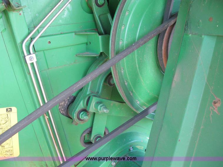 image for item 6890 1989 John Deere 9600 combine