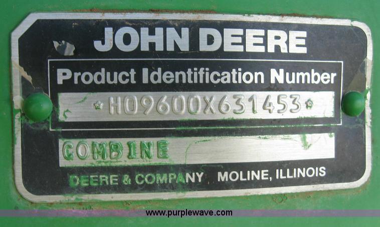 image for item 6890 1989 John Deere 9600 combine