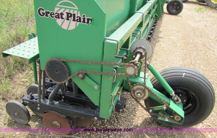 image for item 6903 Great Plains 3000 drill
