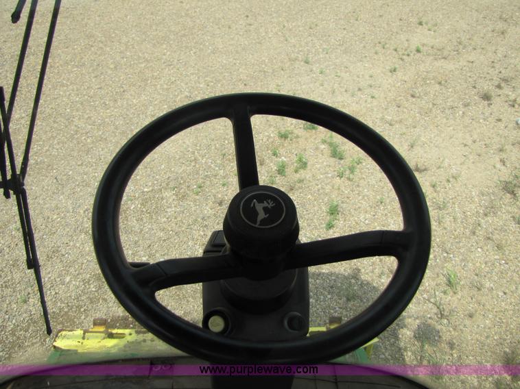 image for item 6904 2004 John Deere 7700 self-propelled forage harvester