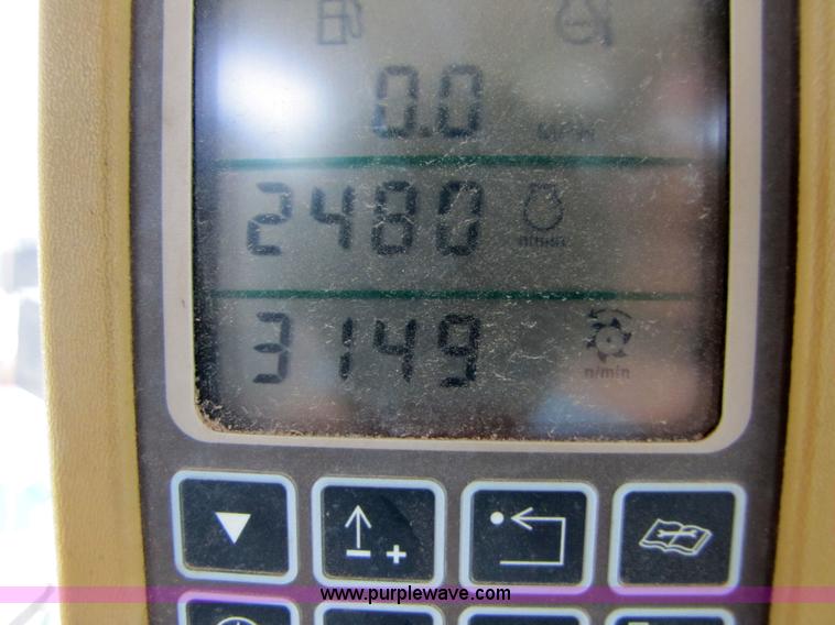 image for item 6904 2004 John Deere 7700 self-propelled forage harvester