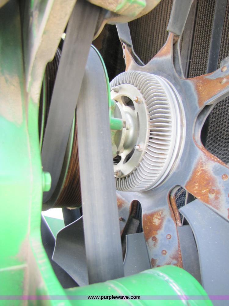 image for item 6904 2004 John Deere 7700 self-propelled forage harvester