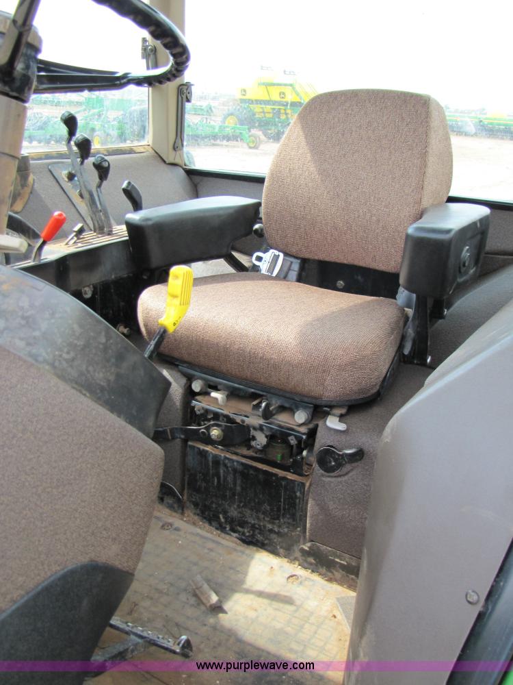 image for item 6905 1992 John Deere 4960 MFWD tractor