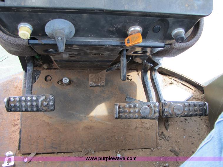 image for item 6905 1992 John Deere 4960 MFWD tractor