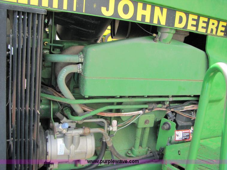 image for item 6905 1992 John Deere 4960 MFWD tractor