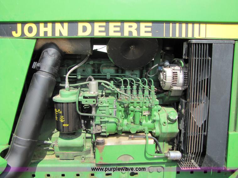 image for item 6905 1992 John Deere 4960 MFWD tractor