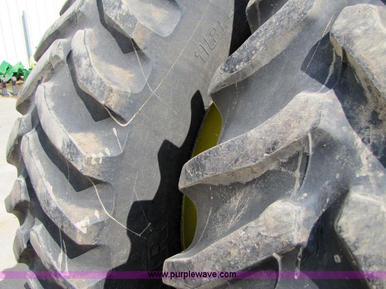 image for item 6905 1992 John Deere 4960 MFWD tractor