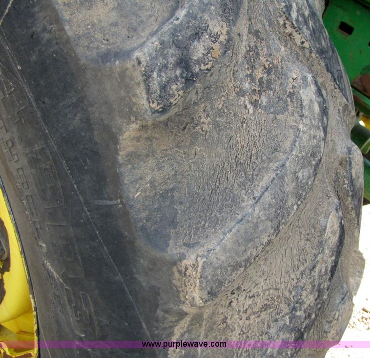 image for item 6905 1992 John Deere 4960 MFWD tractor