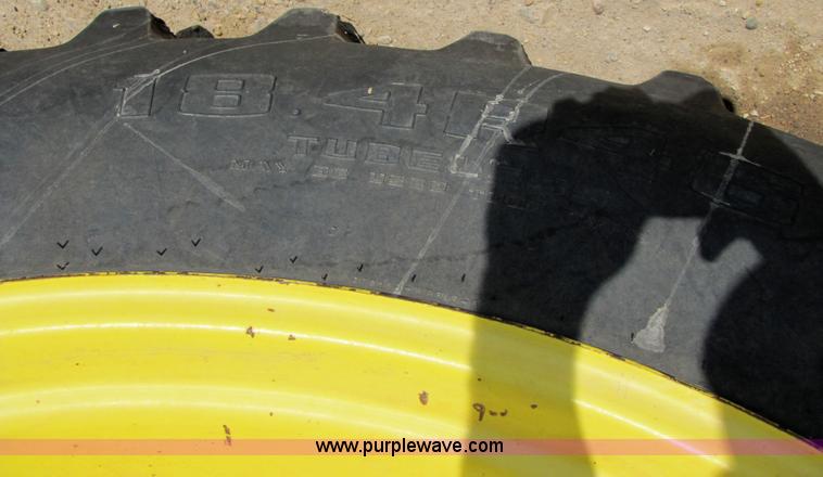 image for item 6905 1992 John Deere 4960 MFWD tractor