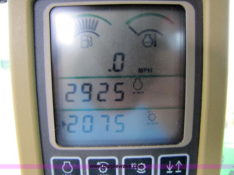 image for item 6906 2005 John Deere 9760STS combine