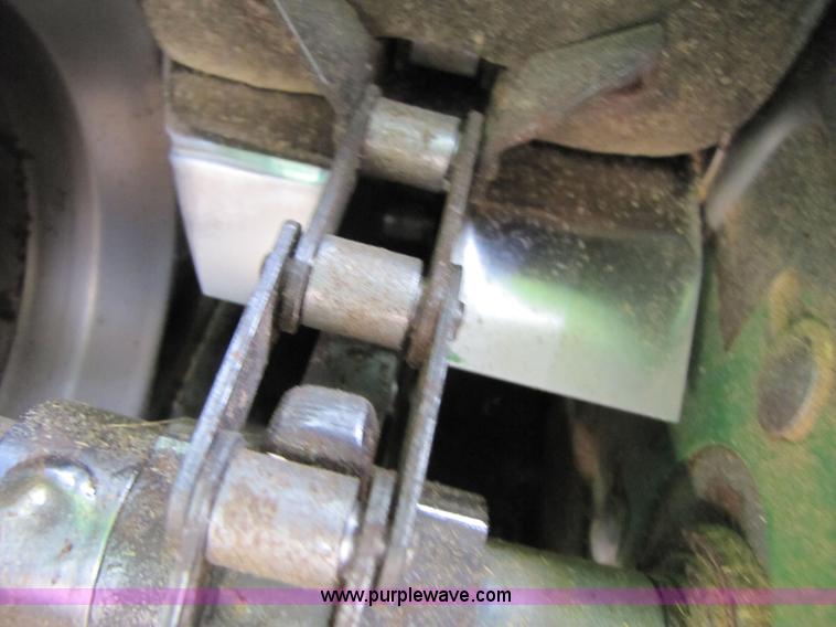 image for item 6906 2005 John Deere 9760STS combine