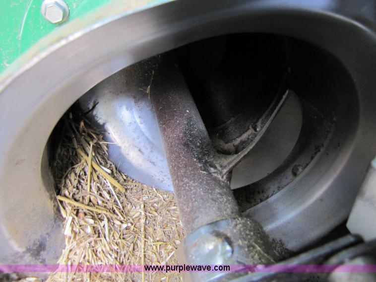 image for item 6906 2005 John Deere 9760STS combine