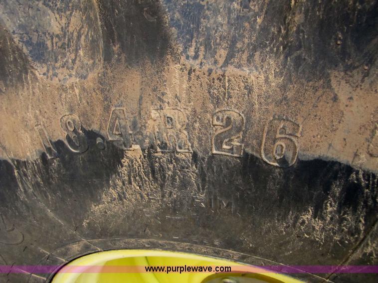 image for item 6906 2005 John Deere 9760STS combine