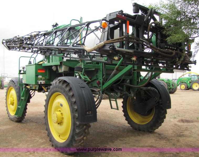 image for item 6907 2005 John Deere 4720 sprayer with 90' boom