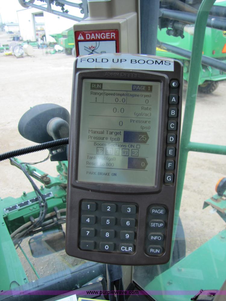 image for item 6907 2005 John Deere 4720 sprayer with 90' boom