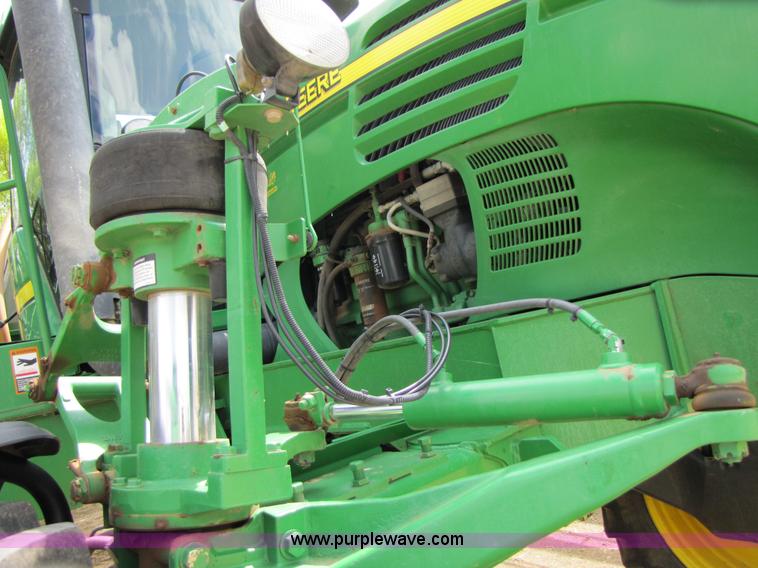 image for item 6907 2005 John Deere 4720 sprayer with 90' boom