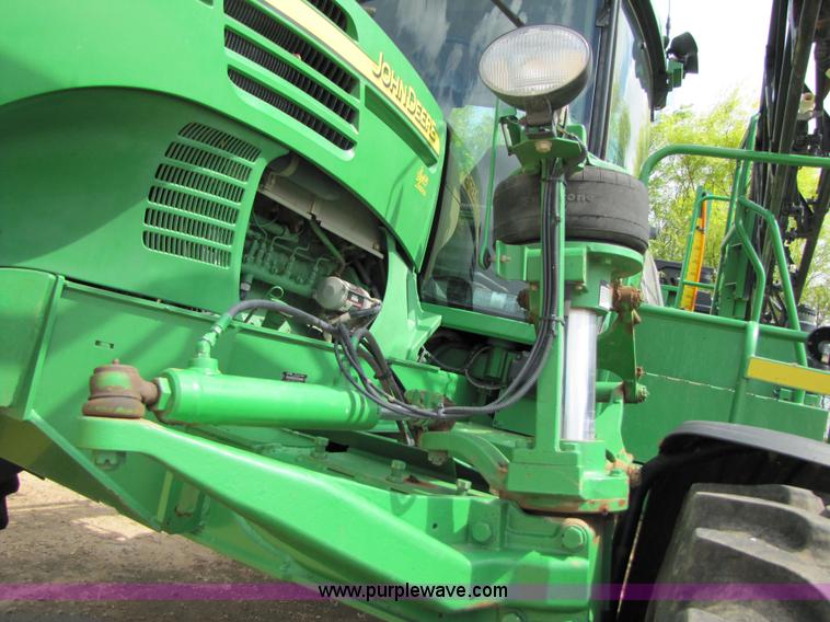 image for item 6907 2005 John Deere 4720 sprayer with 90' boom