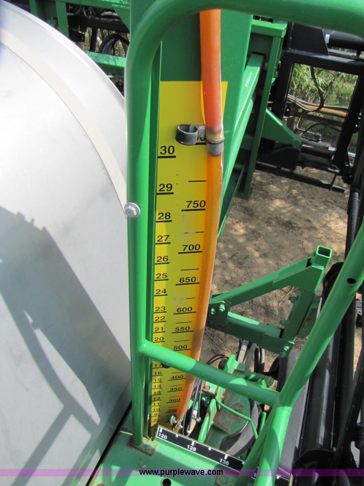 image for item 6907 2005 John Deere 4720 sprayer with 90' boom