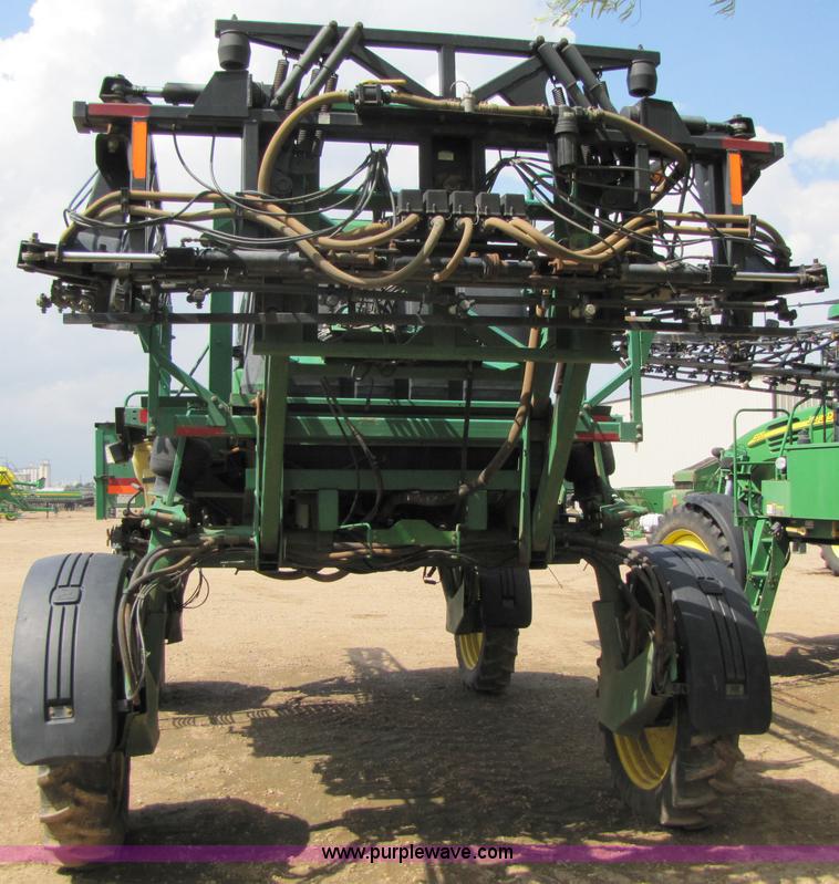 image for item 6908 1998 John Deere 4700 sprayer with 90' boom