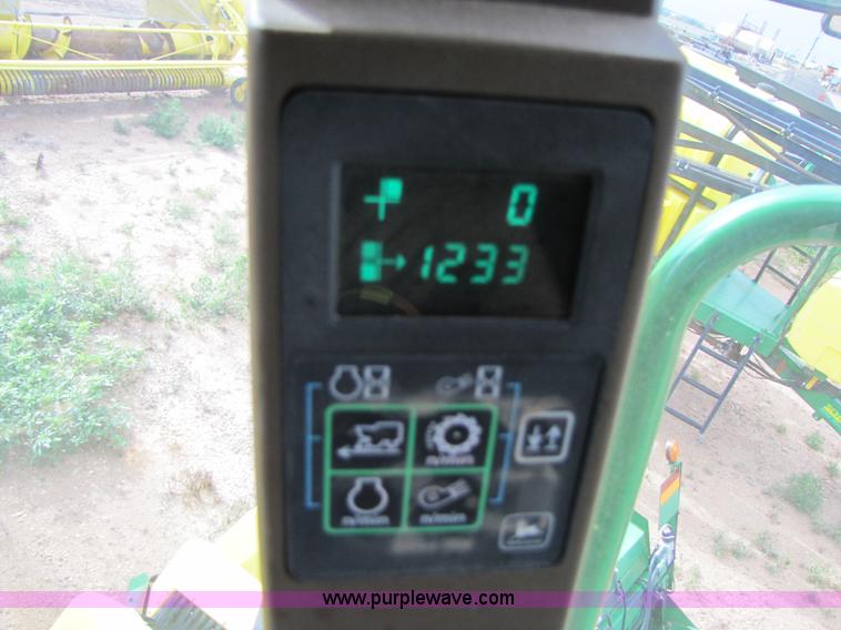 image for item 6910 2004 John Deere 7460 cotton stripper