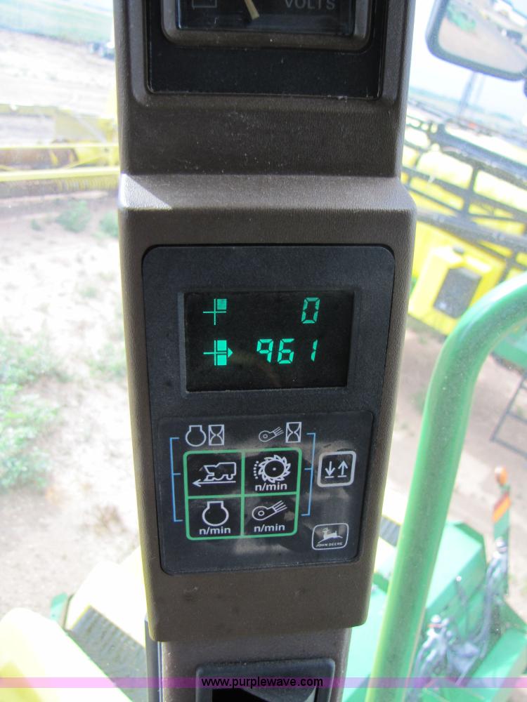 image for item 6910 2004 John Deere 7460 cotton stripper