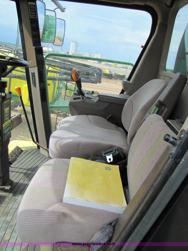 image for item 6910 2004 John Deere 7460 cotton stripper