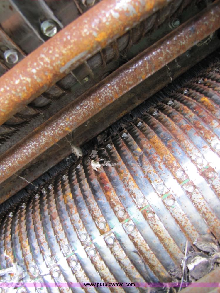 image for item 6910 2004 John Deere 7460 cotton stripper