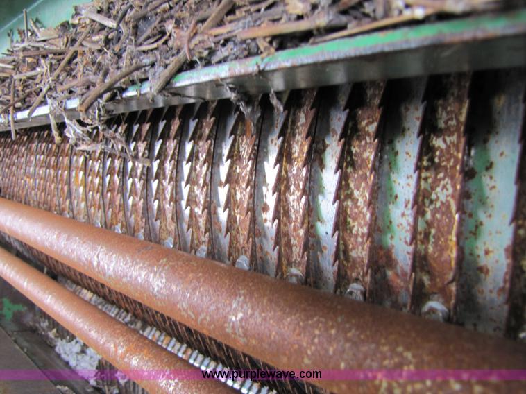 image for item 6910 2004 John Deere 7460 cotton stripper