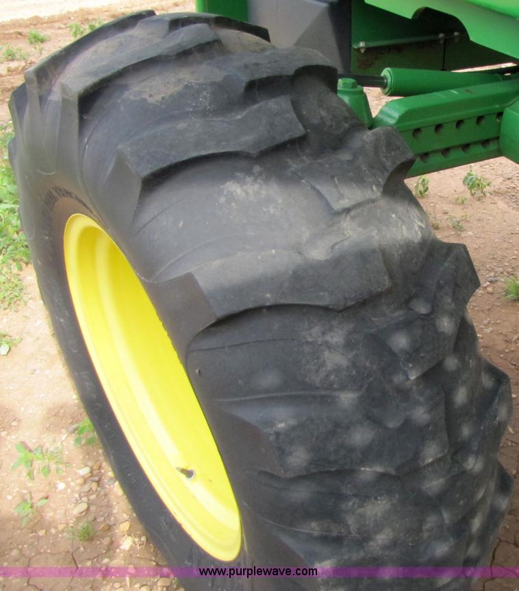 image for item 6910 2004 John Deere 7460 cotton stripper