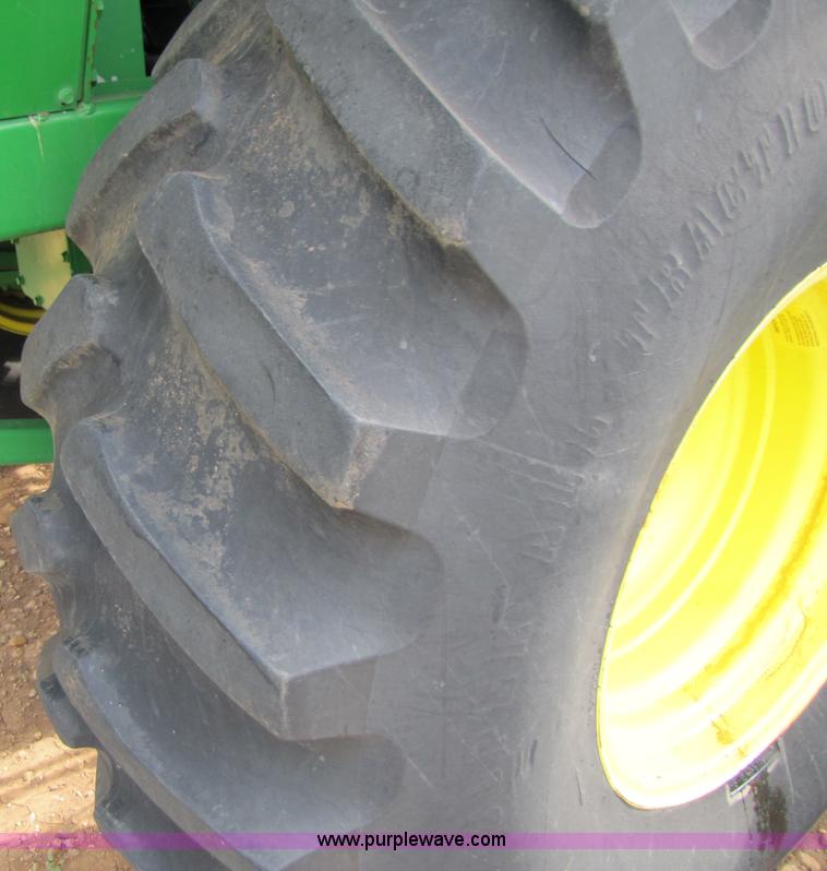 image for item 6910 2004 John Deere 7460 cotton stripper