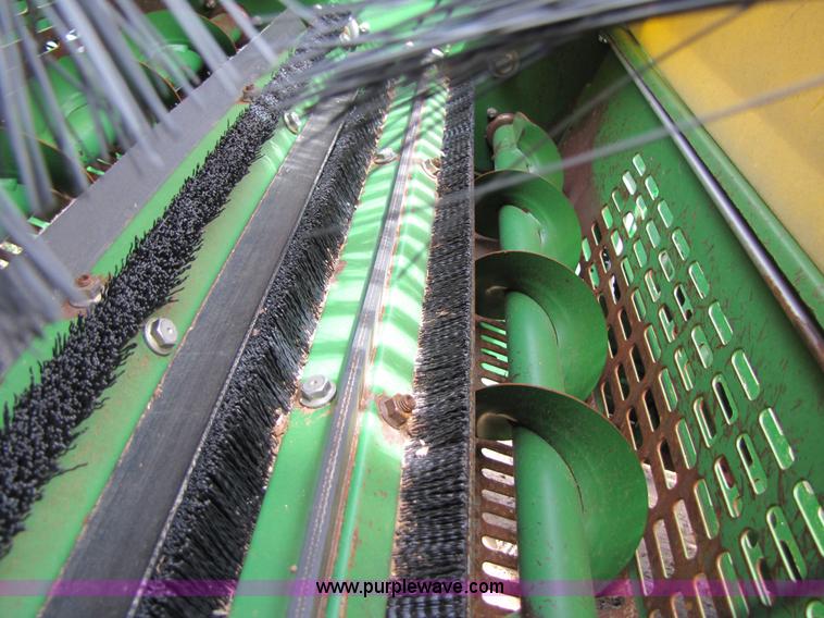 image for item 6910 2004 John Deere 7460 cotton stripper