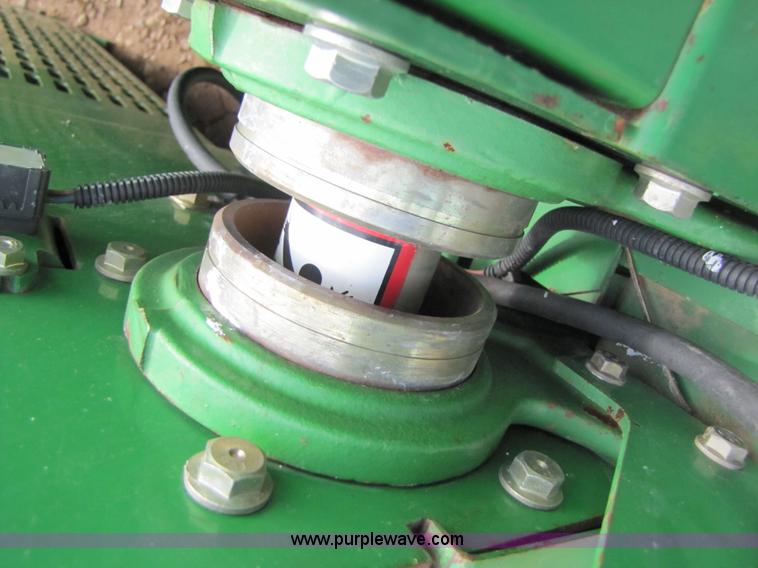 image for item 6910 2004 John Deere 7460 cotton stripper