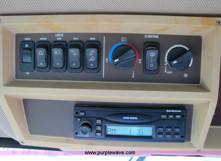 image for item 6912 2001 John Deere 9750STS 4x4 combine