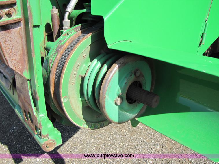 image for item 6912 2001 John Deere 9750STS 4x4 combine