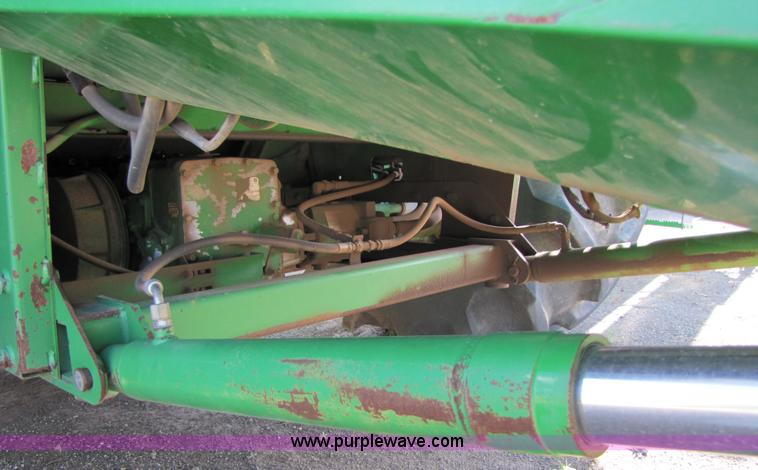 image for item 6912 2001 John Deere 9750STS 4x4 combine