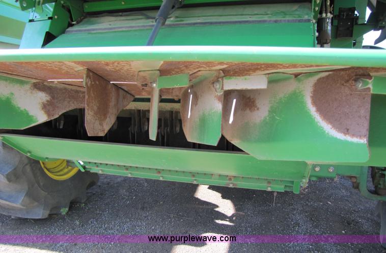 image for item 6912 2001 John Deere 9750STS 4x4 combine