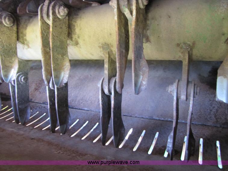 image for item 6912 2001 John Deere 9750STS 4x4 combine