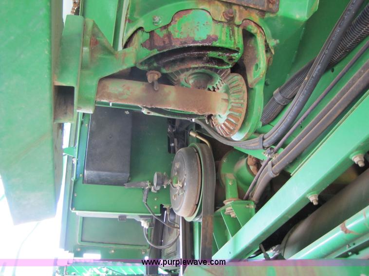 image for item 6912 2001 John Deere 9750STS 4x4 combine